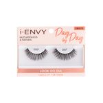 cilios-posticos-kiss-ny-i-envy-dbd-collection-look-do-dia
