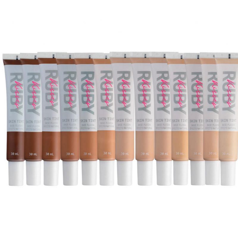 base-fluida-ruby-kisses-skin-tint-220-kiss-ny