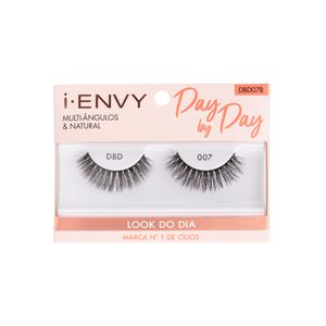 Cílios Postiços Kiss NY i-Envy DBD Collection Look do Dia